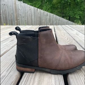 Sorel Emelie Chelsea waterproof boot, fallen black